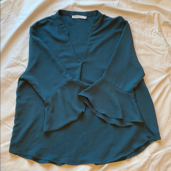 Lush Bell Sleeve Blouse - Picture 4 of 10